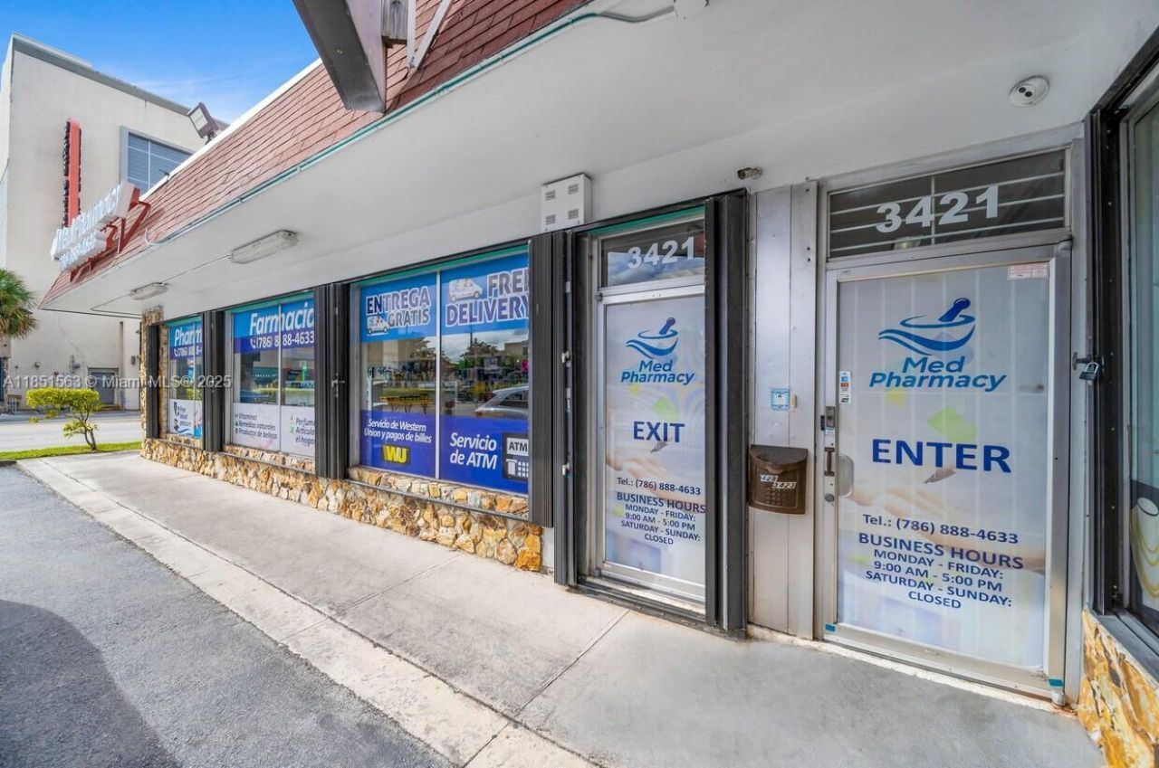 3401 SW 8th St, Miami, FL 33135 Photo