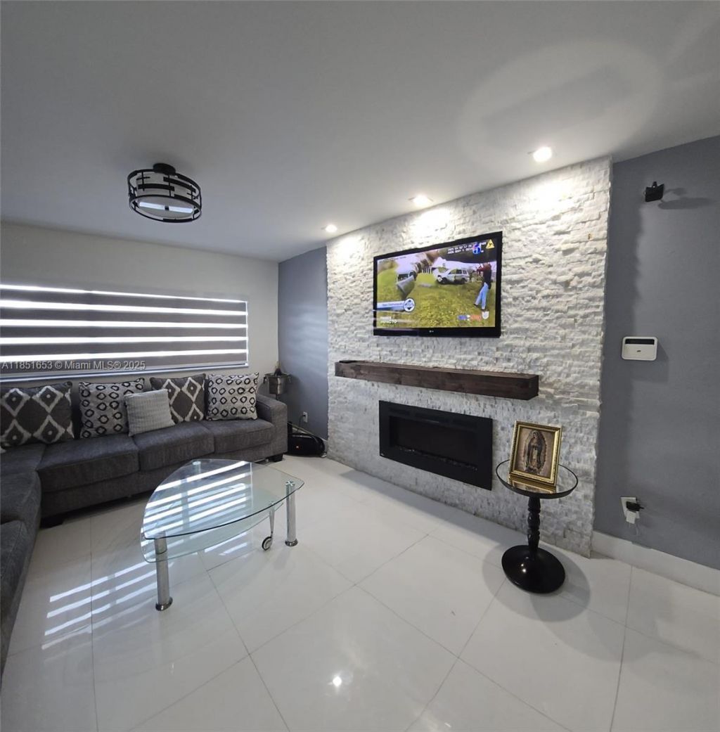 13958 SW 44th Lane Cir, Unit 614, Miami, FL 33175 Photo