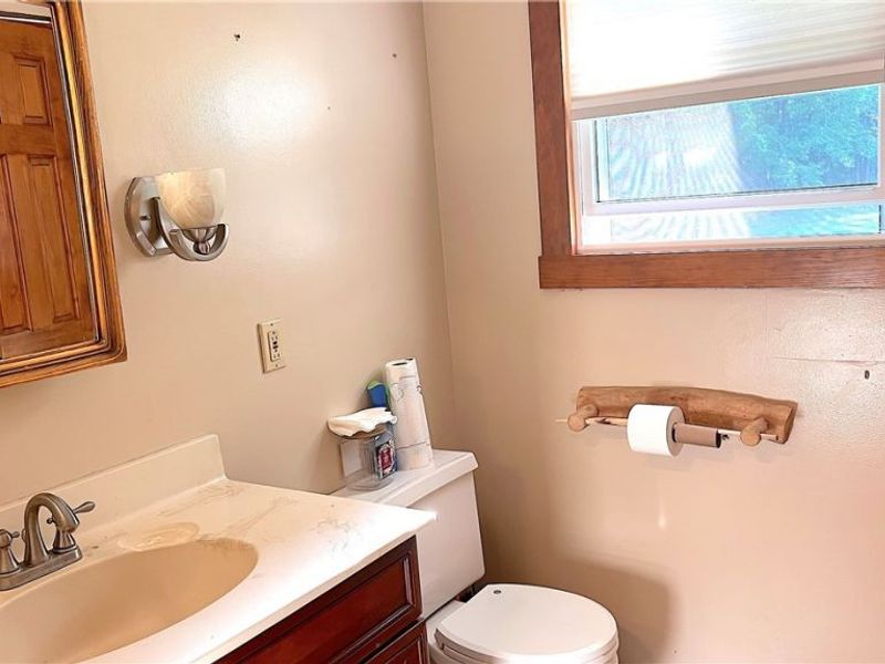 2693 Mahan Denman Road NW, Bristolville, OH 44402 Photo 22