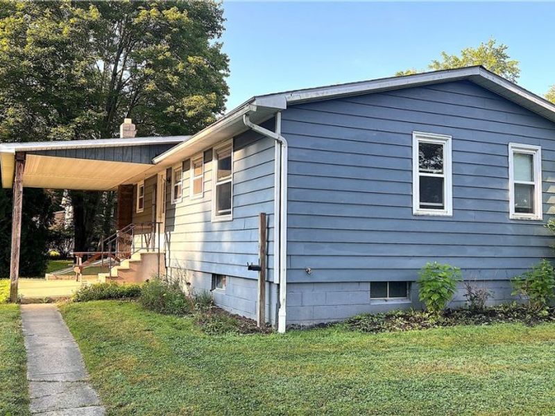 2693 Mahan Denman Road NW, Bristolville, OH 44402 Photo 3