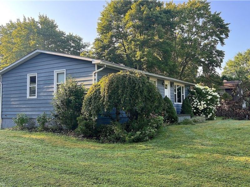 2693 Mahan Denman Road NW, Bristolville, OH 44402 Photo 4