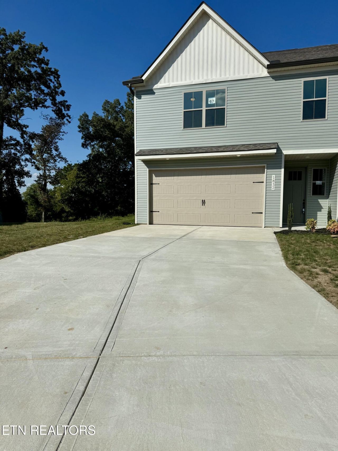 1832 Bennett Village Drive, Maryville, TN 37804 Main Photo