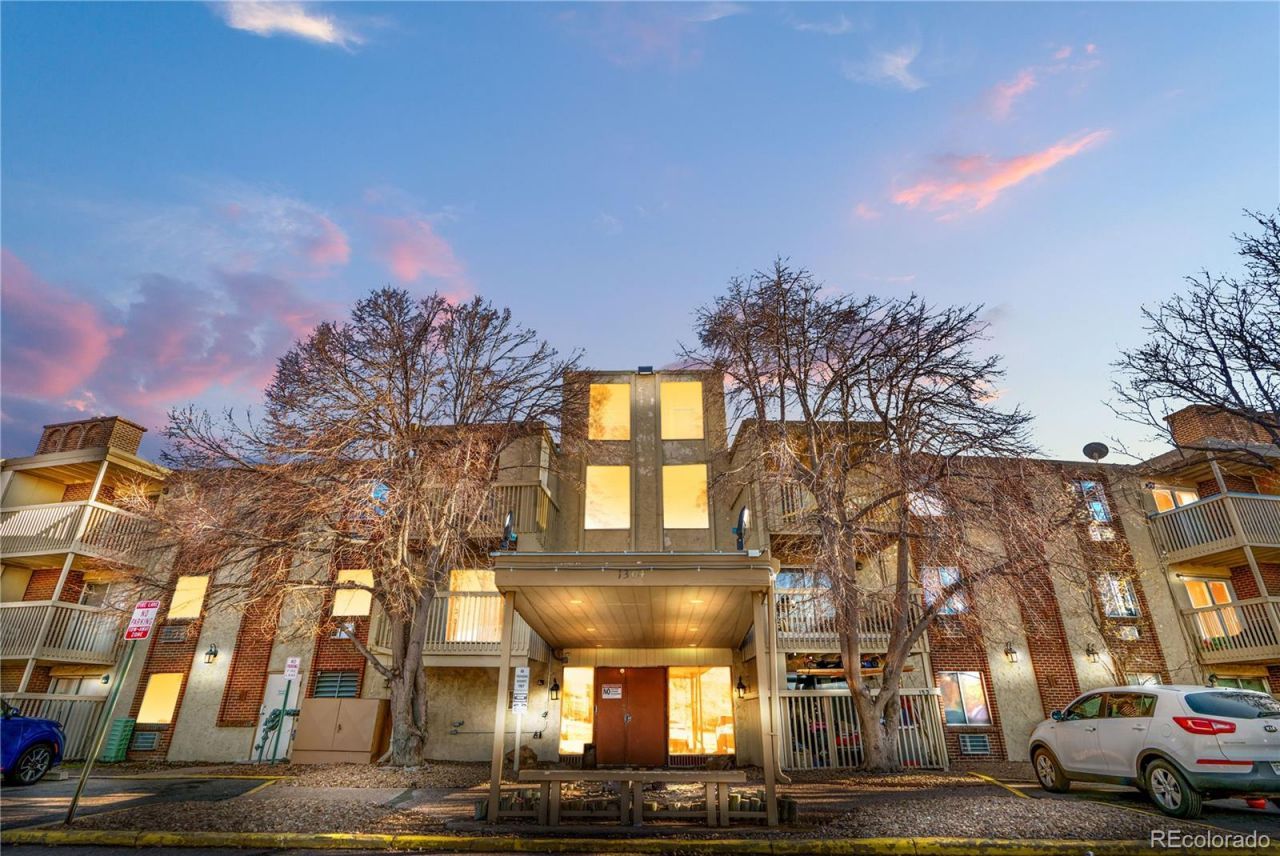 1304 S Parker Road, Unit 359, Denver, CO 80231 Main Photo