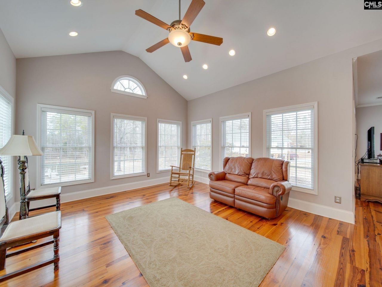 2002 Lystra Road Photo 10