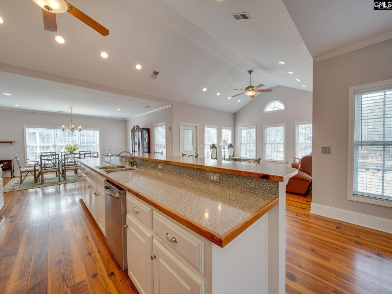 2002 Lystra Road Photo 22