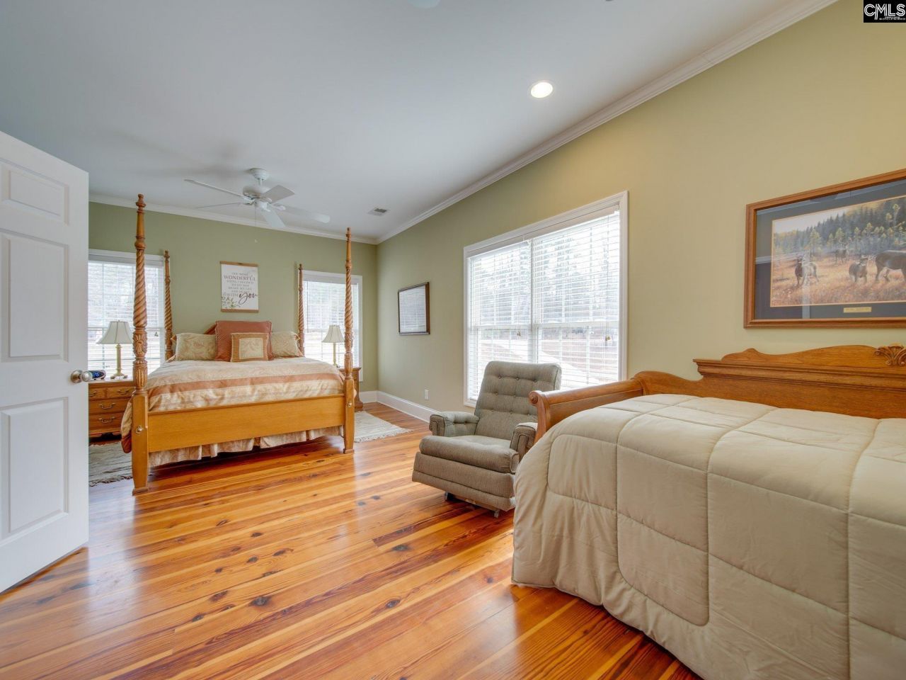 2002 Lystra Road Photo 25