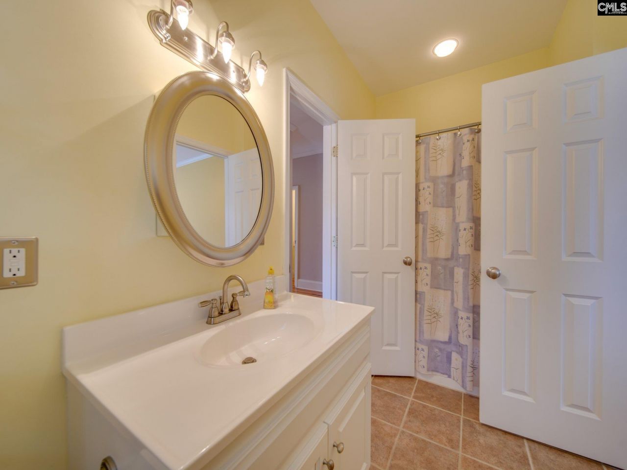 2002 Lystra Road Photo 32