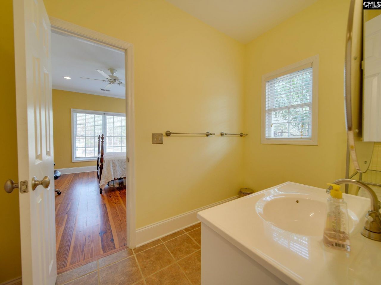 2002 Lystra Road Photo 33