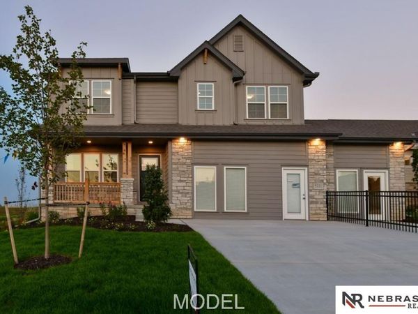 4111 S 213th Street, Elkhorn, NE 68022