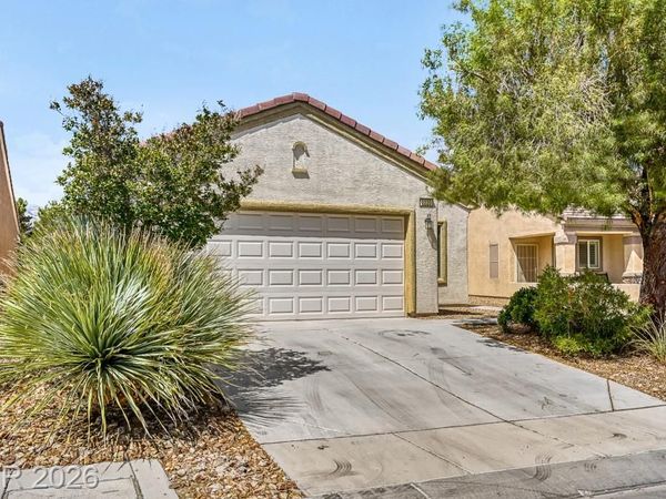 2220 Carrier Dove Way, North Las Vegas, NV 89084