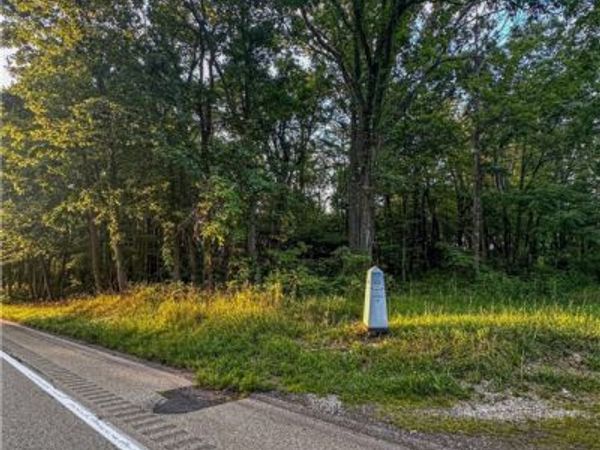 000 National Pike, Markleysburg, PA 15459