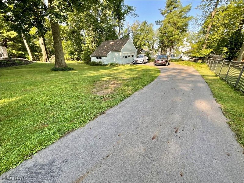 7240 Oak Drive, Poland, OH 44514 Photo 3