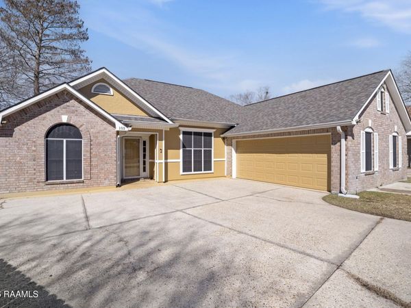 103 Chattanooga Place, Broussard, LA 70518