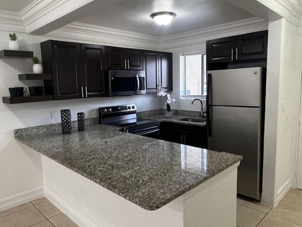 6034 Fores Hill Blvd, Unit 101, West Palm Beach, FL 33415