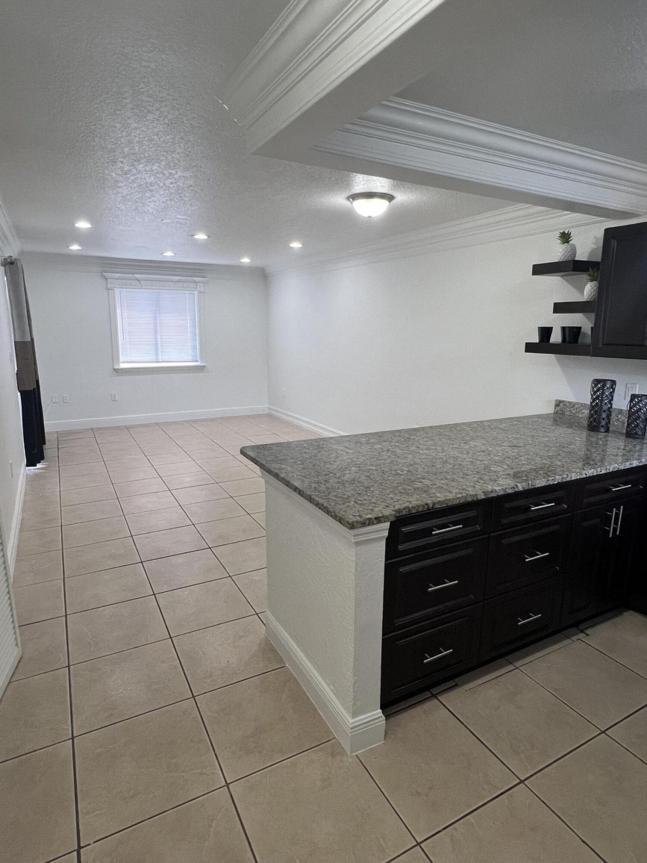 6034 Fores Hill Blvd, Unit 101, West Palm Beach, FL 33415 Photo
