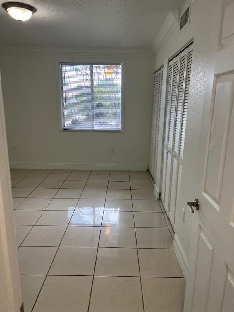 6034 Fores Hill Blvd, Unit 101, West Palm Beach, FL 33415 Photo