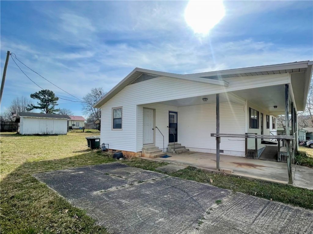 108 Cedar Heights, Huntsville, AR 72740 Main Photo