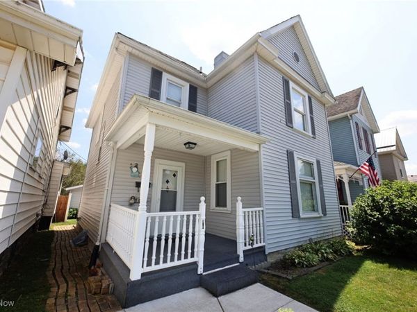 908 Phoenix Avenue, Chester, WV 26034