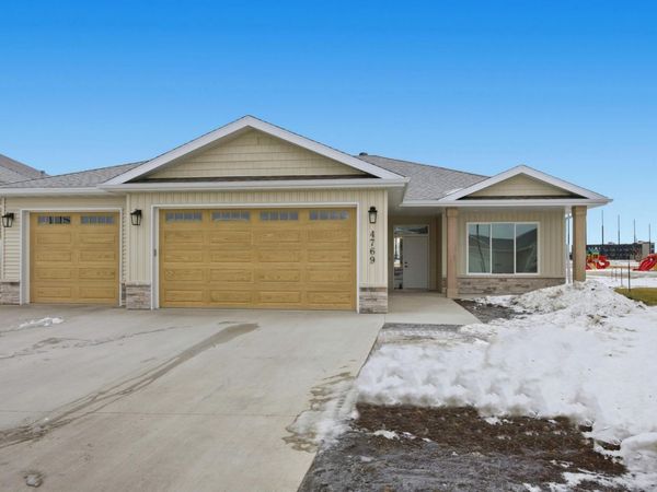 4769 32nd Street S, Fargo, ND 58104