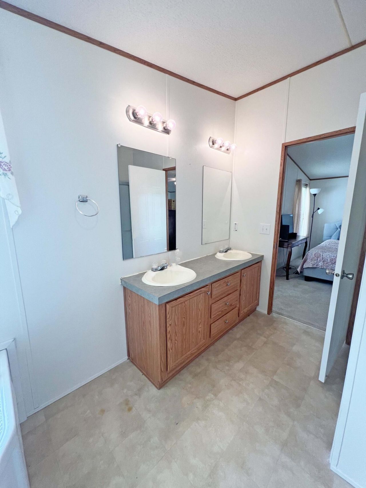 1156 W A. Gamble Road Photo 35