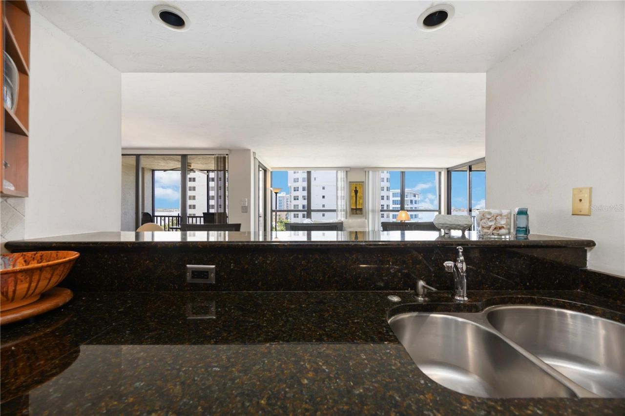 11 Sunset Drive, Unit 505, Sarasota, FL 34236 Photo