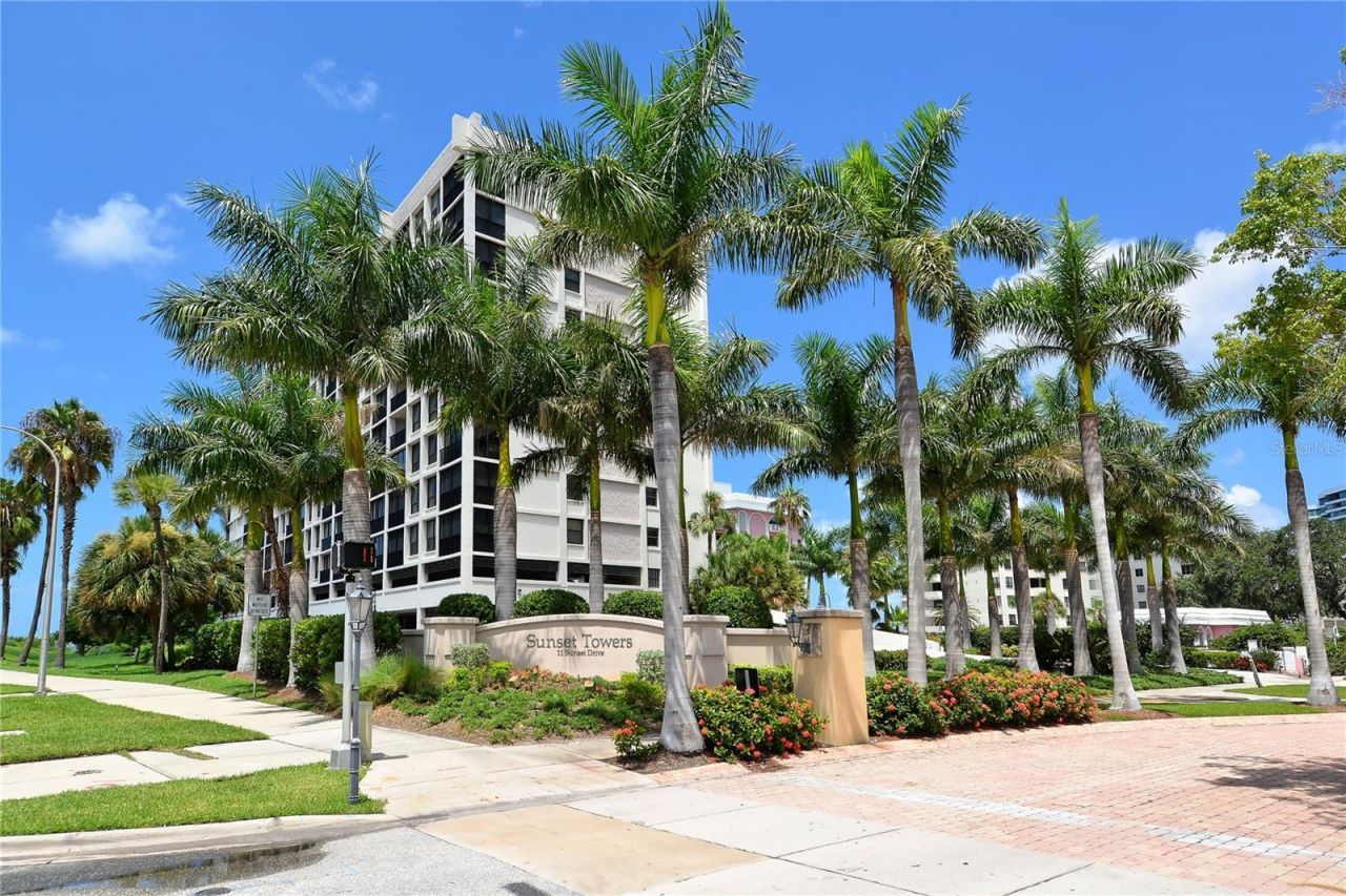 11 Sunset Drive, Unit 505, Sarasota, FL 34236 Photo