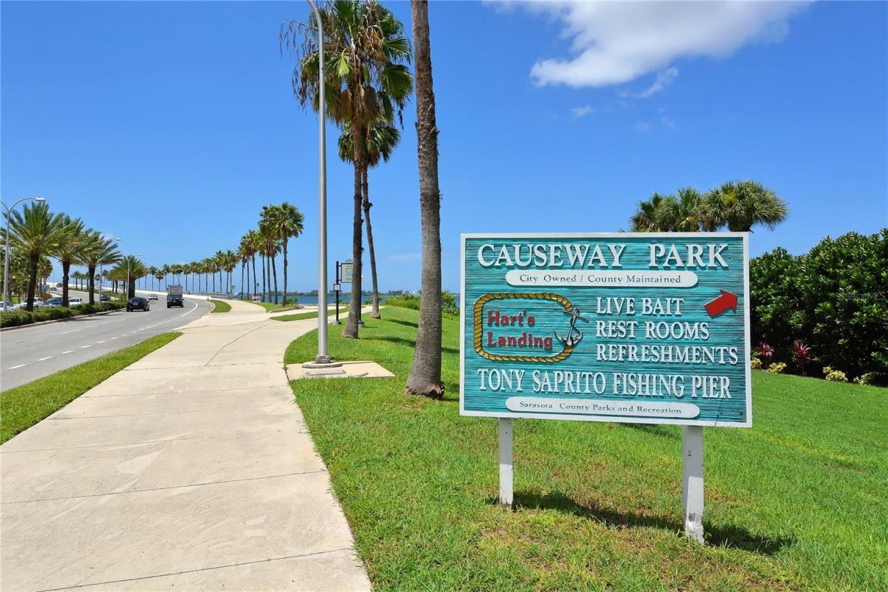 11 Sunset Drive, Unit 505, Sarasota, FL 34236 Photo