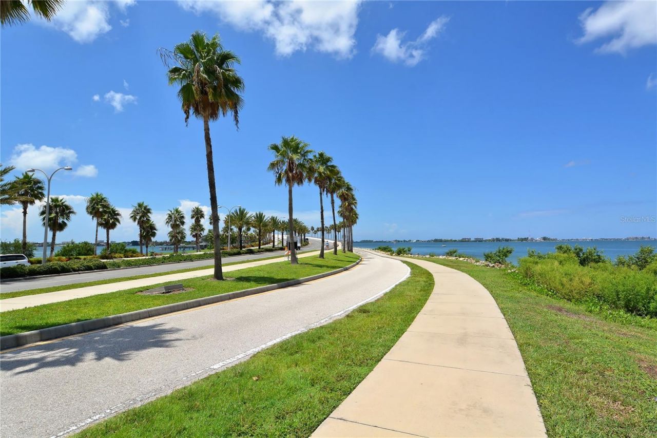 11 Sunset Drive, Unit 505, Sarasota, FL 34236 Photo
