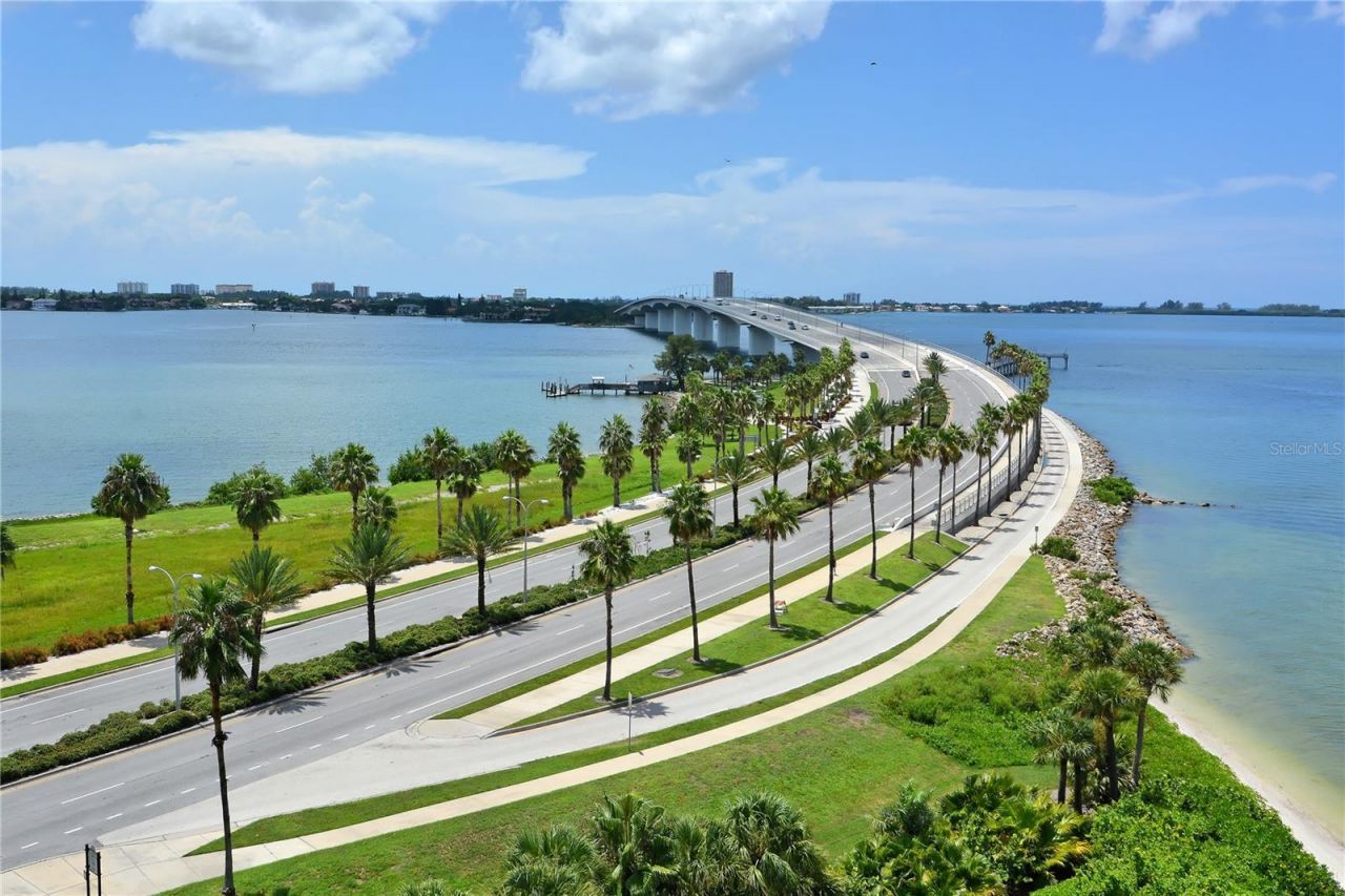 11 Sunset Drive, Unit 505, Sarasota, FL 34236 Photo