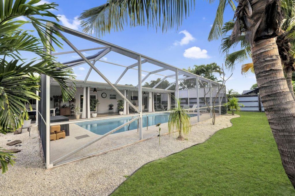 1104 NW 12th Terrace, Stuart, FL 34994 Photo