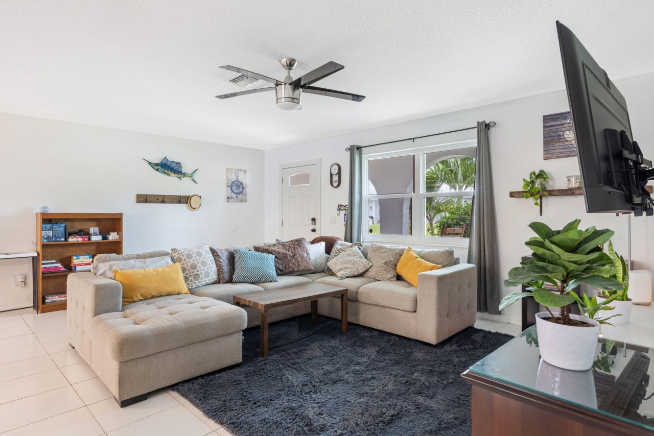 1104 NW 12th Terrace, Stuart, FL 34994 Photo