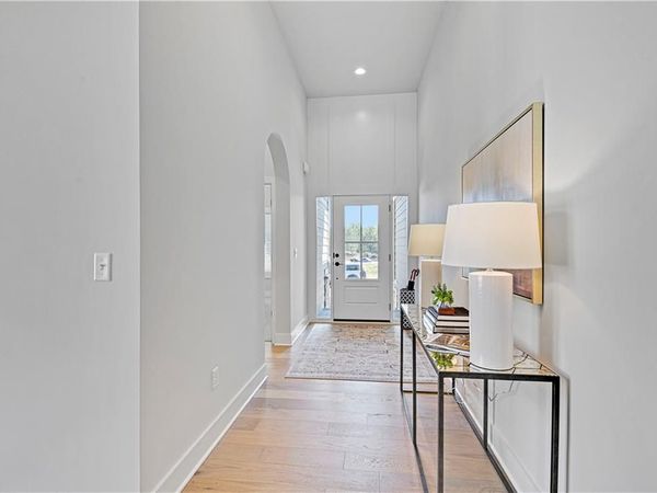 24916 W 98th Place, Lenexa, KS 66227