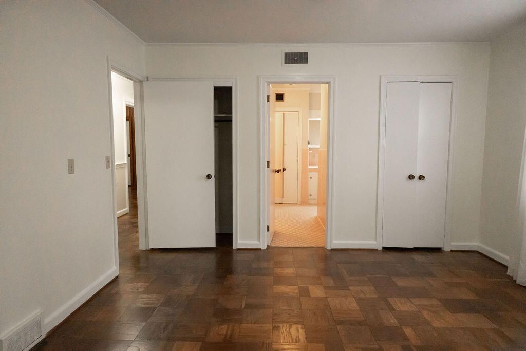 201 Overhill Drive Photo 12