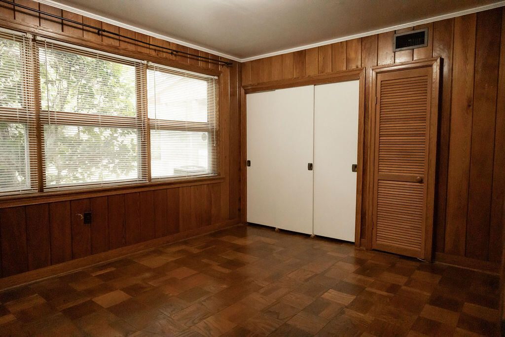 201 Overhill Drive Photo 15