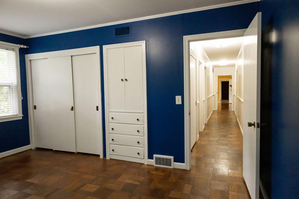 201 Overhill Drive Photo 16