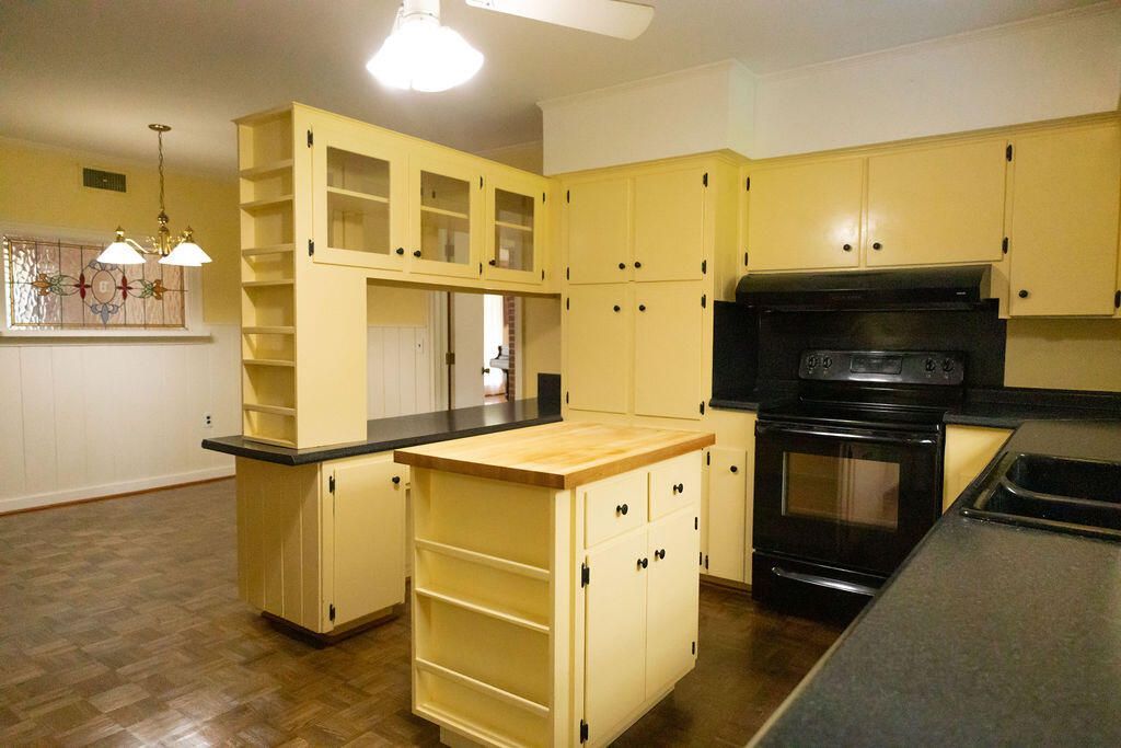 201 Overhill Drive Photo 19