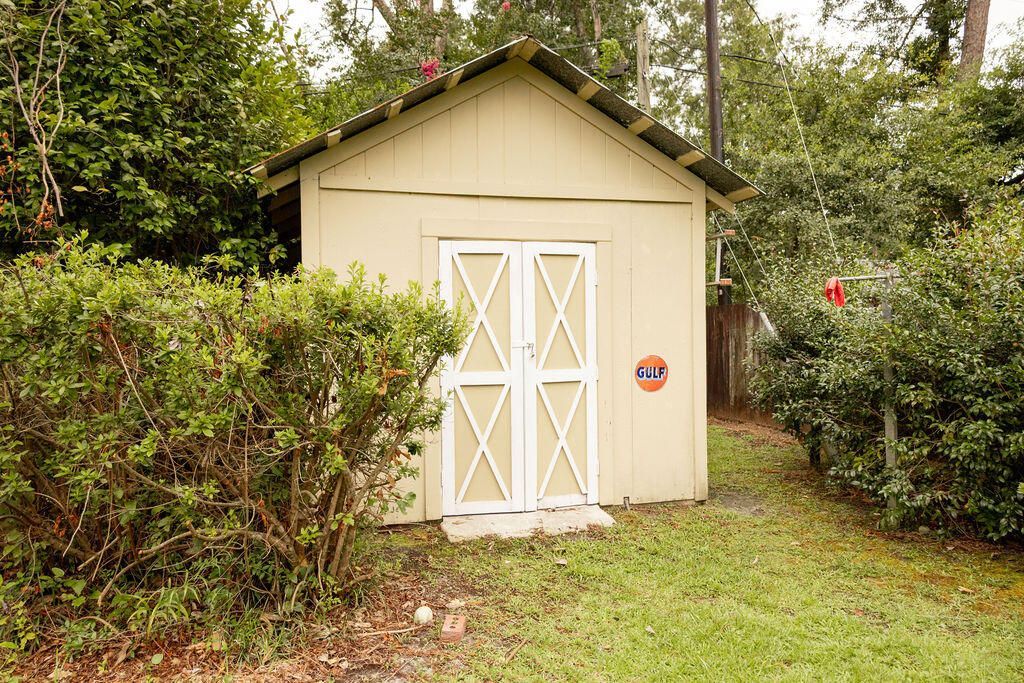 201 Overhill Drive Photo 29