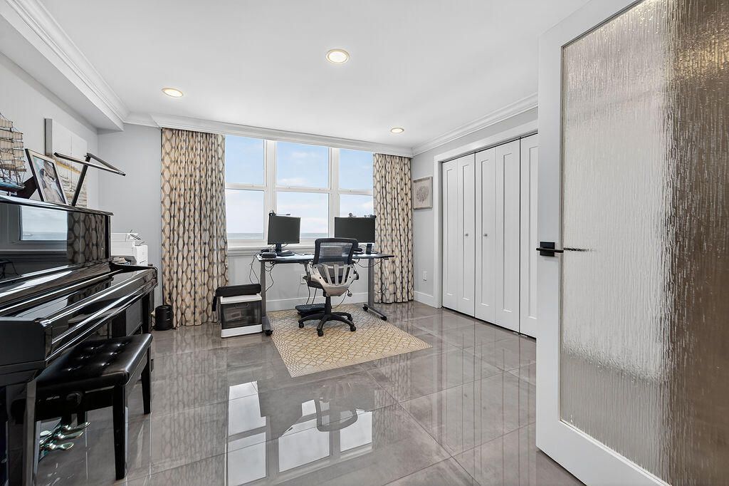 5440 N Ocean Drive, Unit 1404, Singer Island, FL 33404 Photo