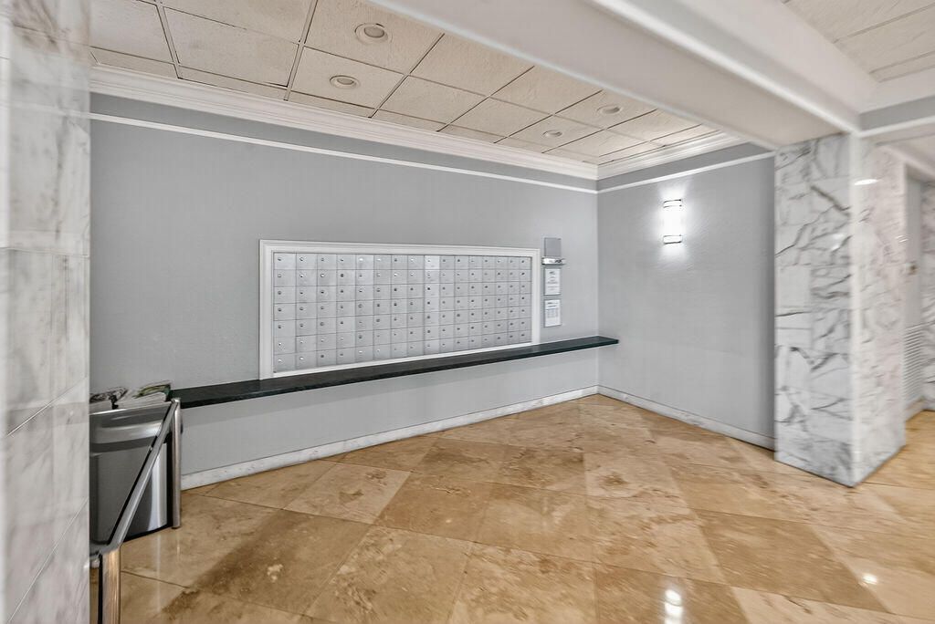 5440 N Ocean Drive, Unit 1404, Singer Island, FL 33404 Photo