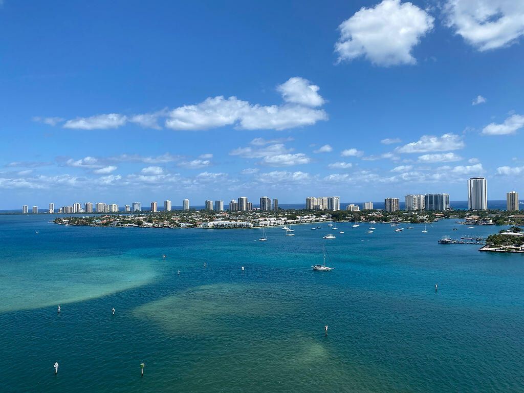5440 N Ocean Drive, Unit 1404, Singer Island, FL 33404 Photo