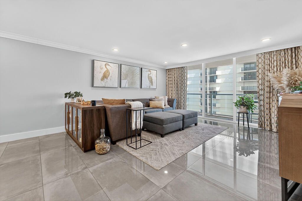 5440 N Ocean Drive, Unit 1404, Singer Island, FL 33404 Photo