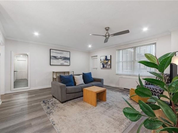 300 Peachtree Street NE, Unit 10H, Atlanta, GA 30308