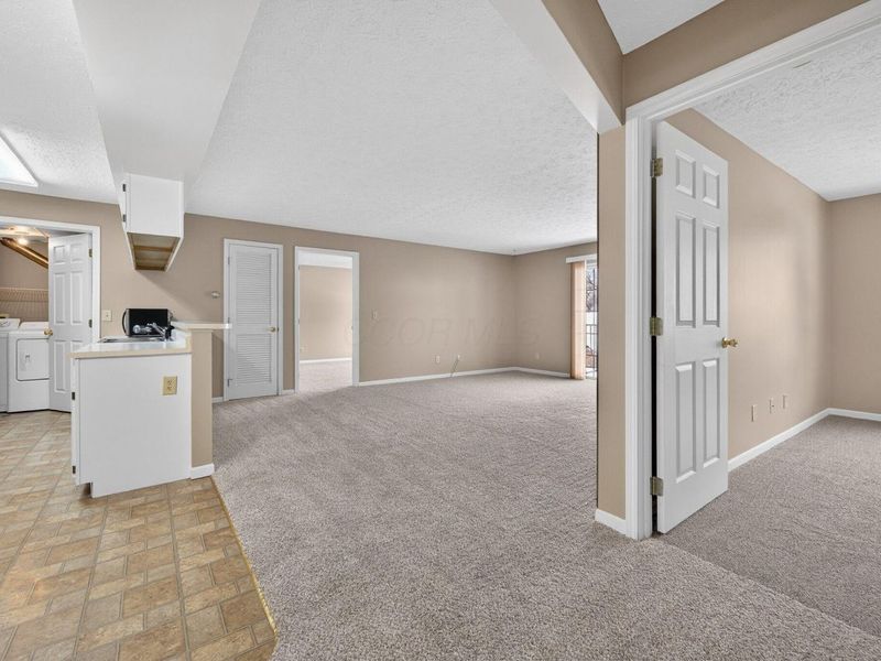 5765 Cheviot Road, Unit 5-2D, Cincinnati, OH 45247 Photo 8