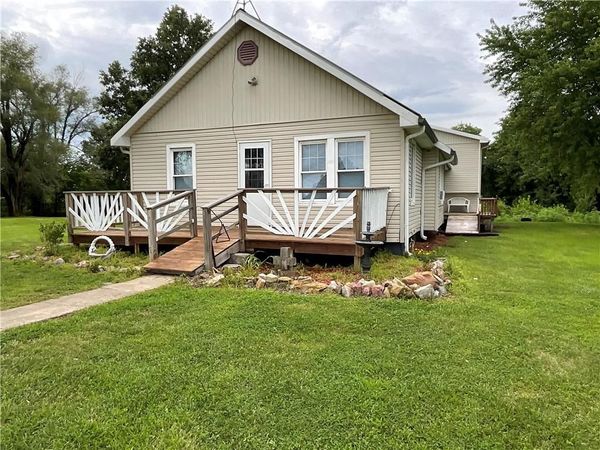 18615 137th Street, Pattonsburg, MO 64670