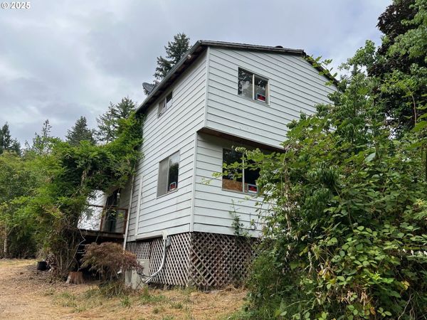 17991 S MUNSON RD, Molalla, OR 97038