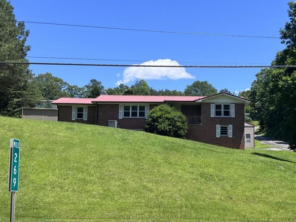 164 Ezra Dixon Drive, Haleyville, AL 35565