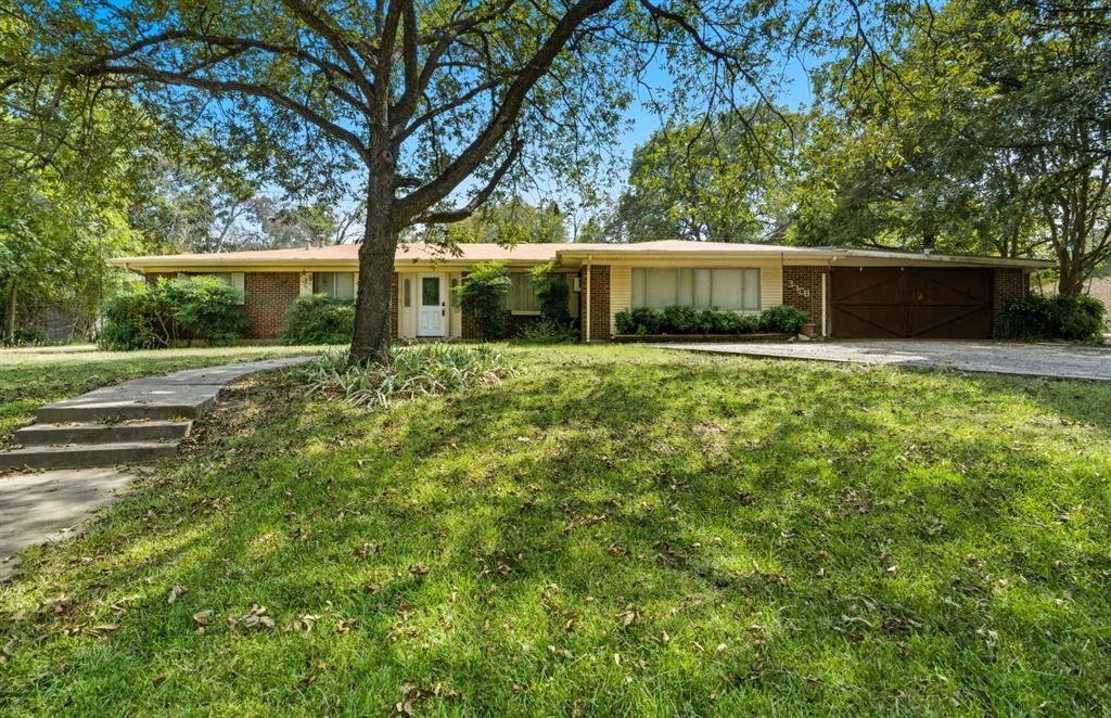 3708 Oak Park Drive, Unit A, Weatherford, TX 76087 Main Photo