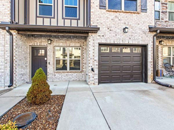 1204 Villa Cir, Lebanon, TN 37090