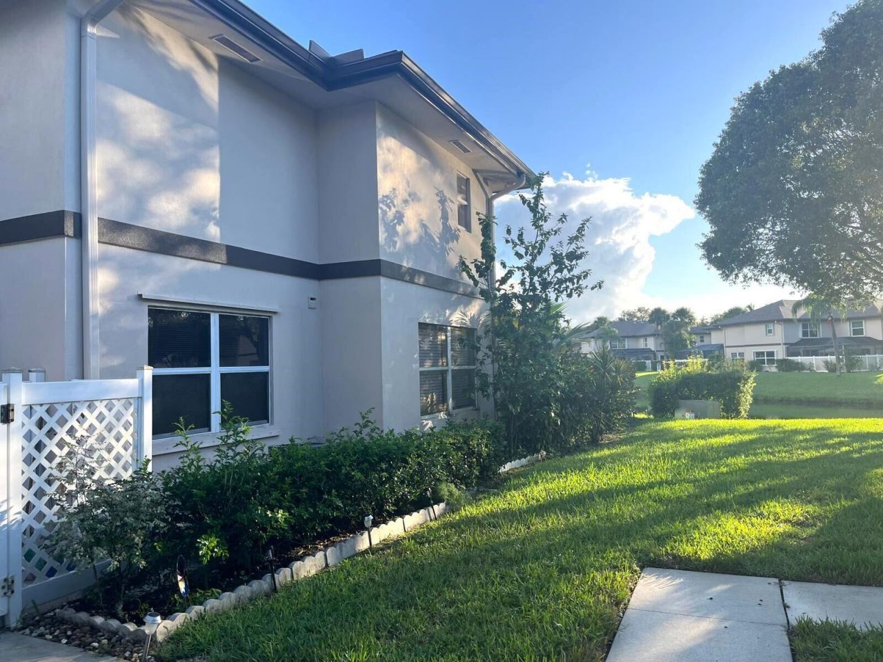 7 Amherst Court, Unit Apt A, Royal Palm Beach, FL 33411 Photo