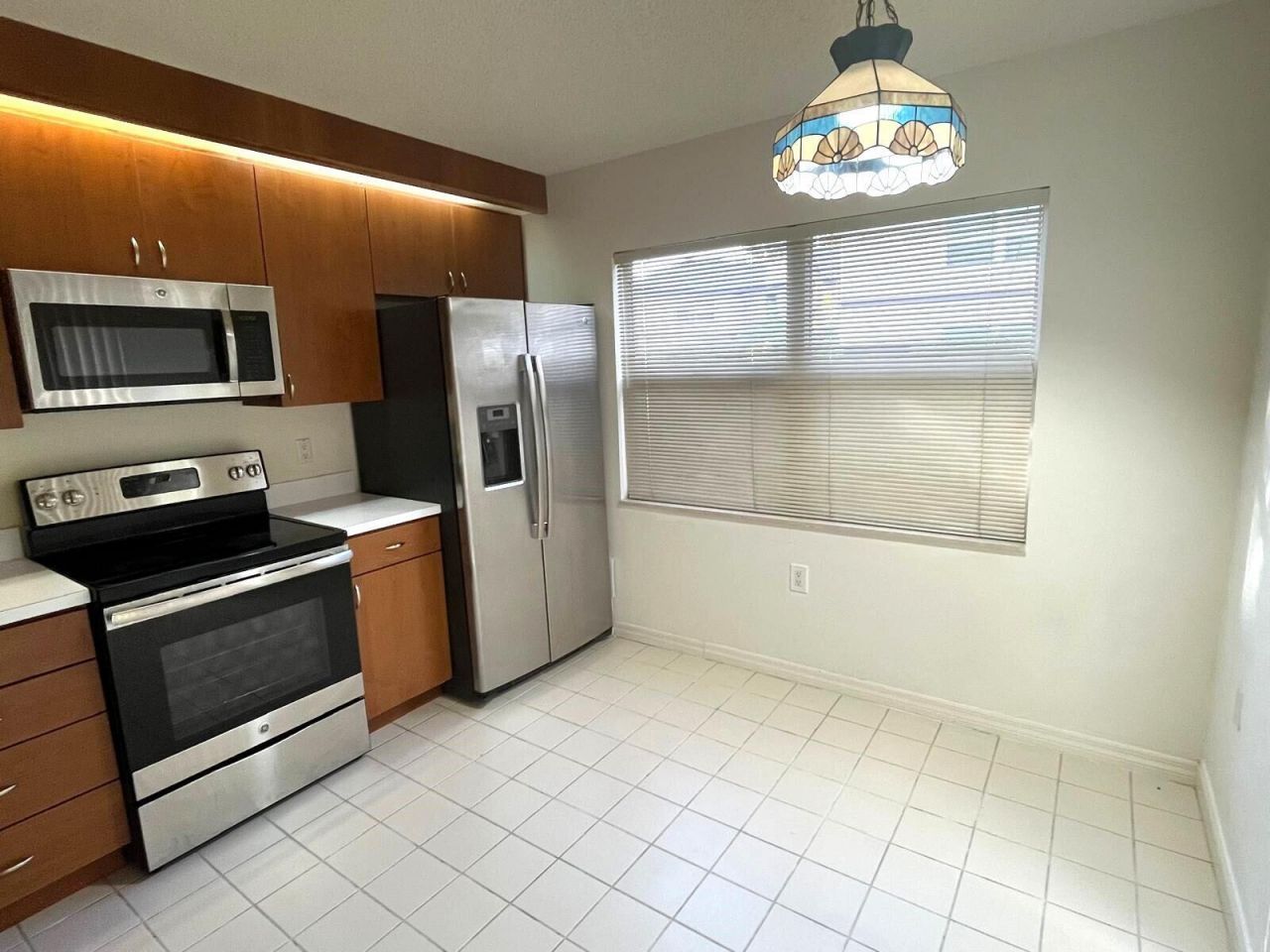7 Amherst Court, Unit Apt A, Royal Palm Beach, FL 33411 Photo